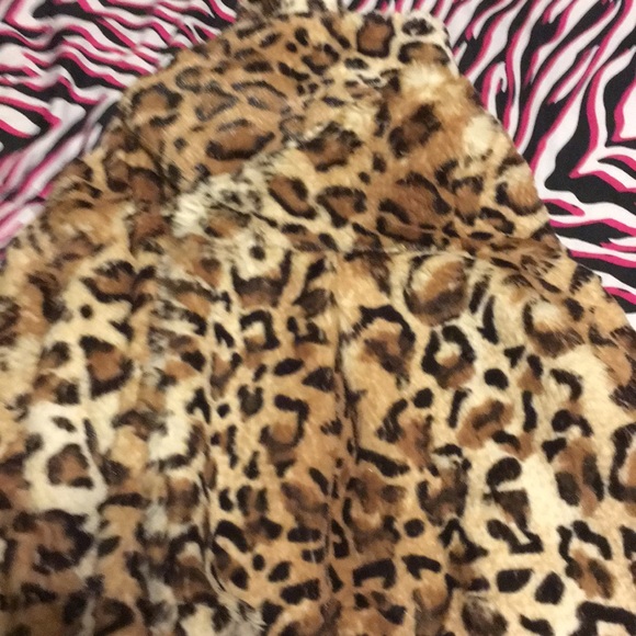 Cheetah print jacket - Picture 2 of 2